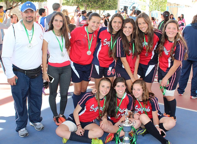 CIES：曼联近5年的引援性价比全球垫底，皇马第一巴黎第五