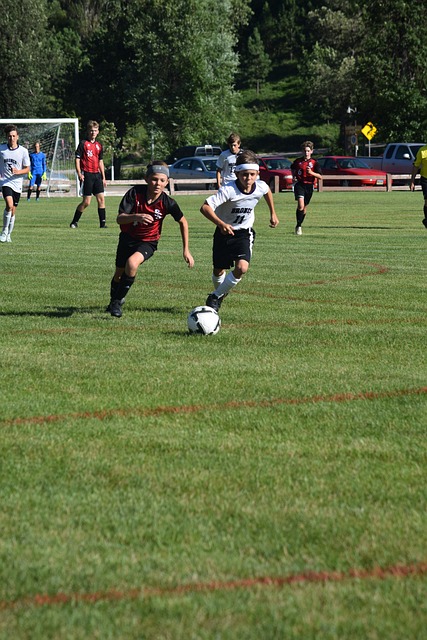 中国女足0-8惨败英格兰女足，张琳艳造险，斯坦韦戴帽