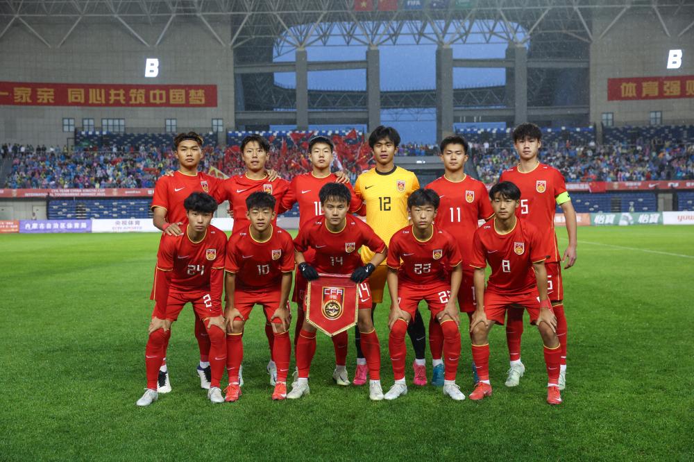 篮球CBA球员连续三场得分上双