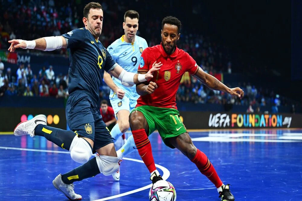 篮球鞋榜单：年度最值得购买的十双