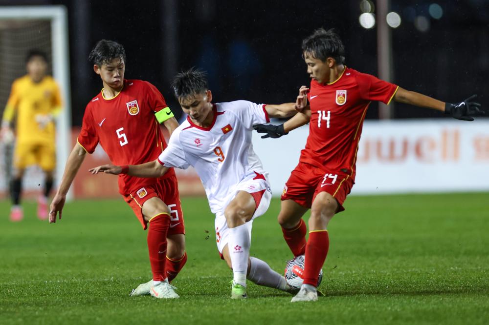 富保罗：詹姆斯本赛季不会离开湖人 但紫金军配置够不着西决门槛